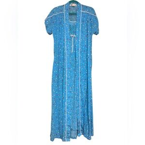 1970’s 2 piece nightgown with robe